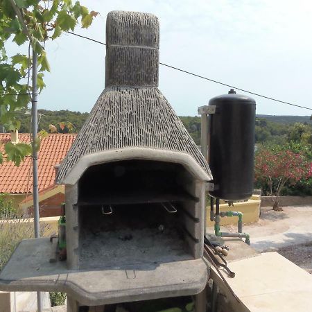 Apartments Branko Veli Rat Exterior photo