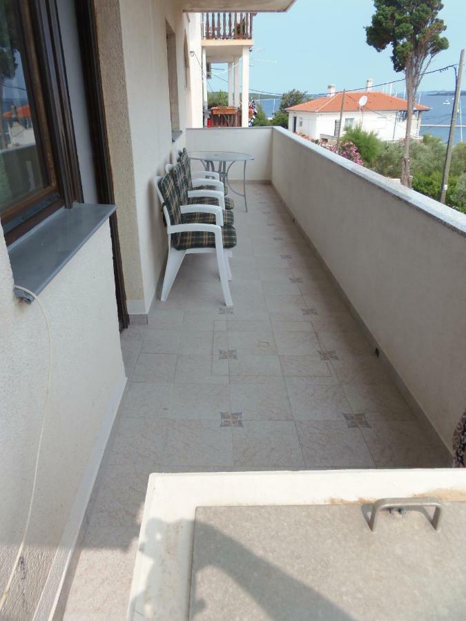 Apartments Branko Veli Rat Exterior photo