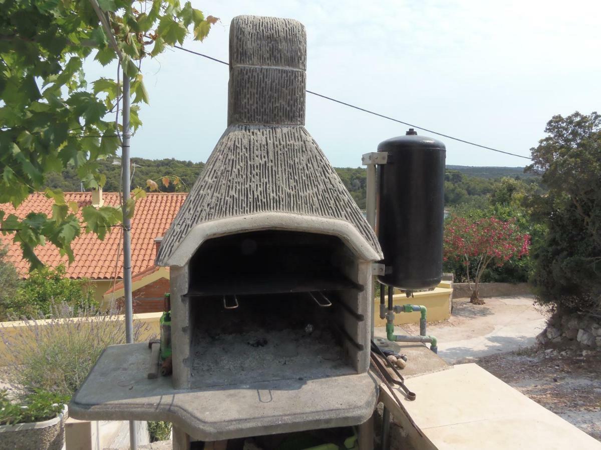 Apartments Branko Veli Rat Exterior photo